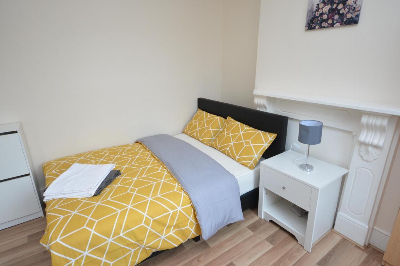 Cheerful 4 Bedroom House In Greater London Ngoại thất bức ảnh